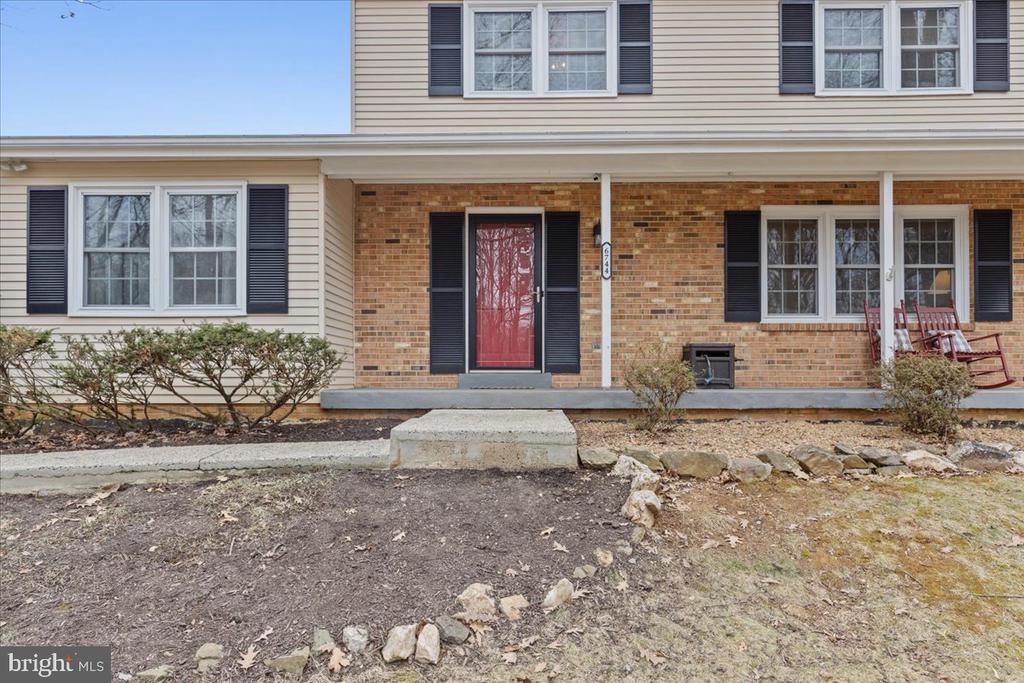 6744 SETTLERS RIDGE ROAD