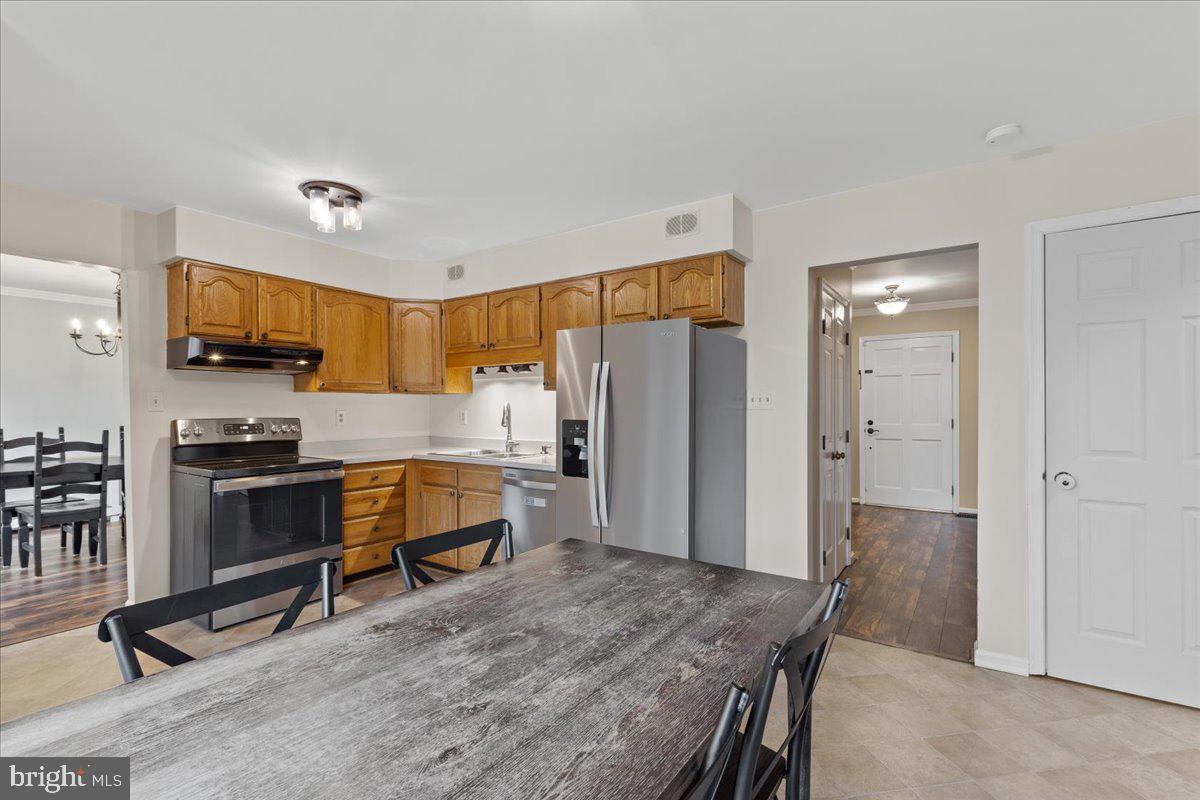 6744 SETTLERS RIDGE ROAD