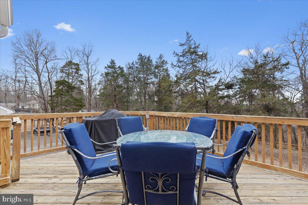 6744 SETTLERS RIDGE ROAD