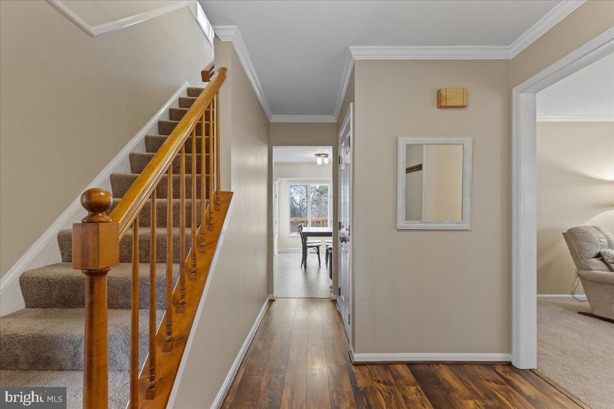 6744 SETTLERS RIDGE ROAD