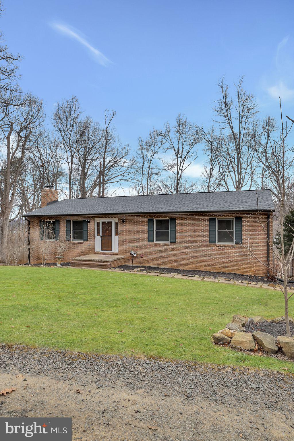 5228 Winding Oak Ln