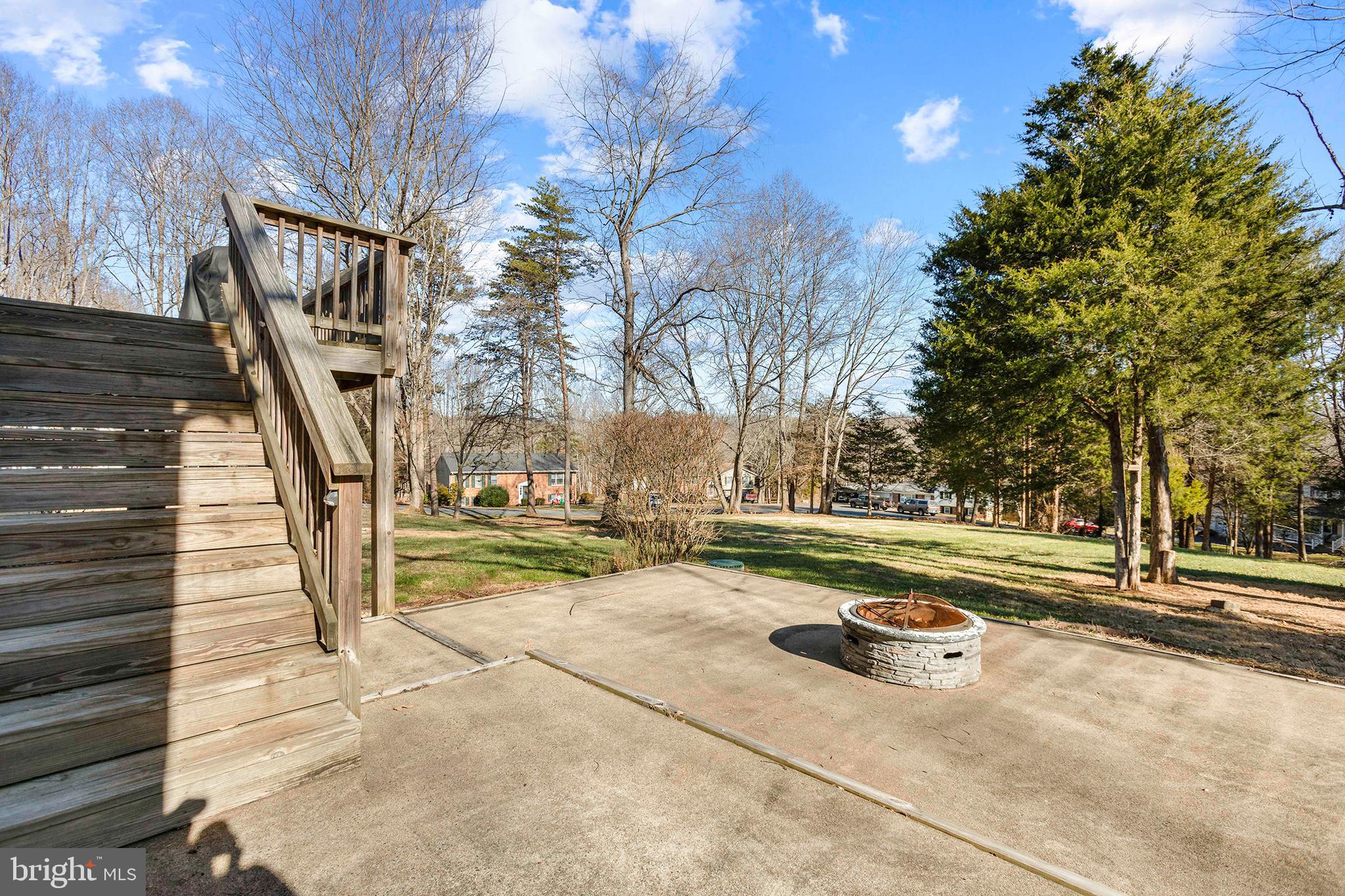 7329 FLEETWOOD COURT