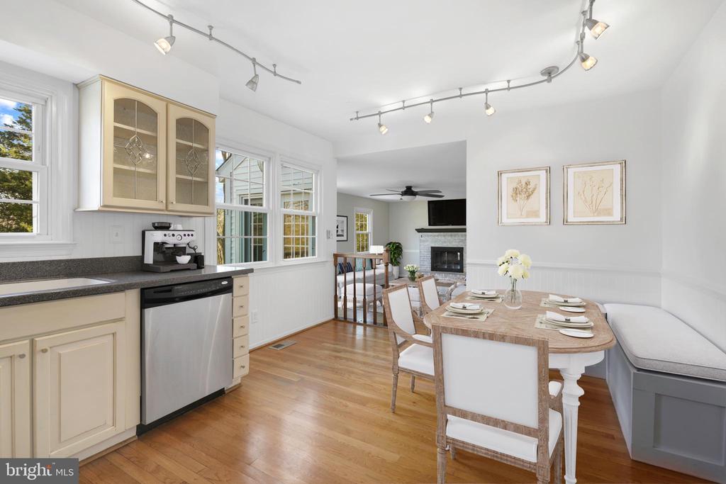7329 FLEETWOOD COURT