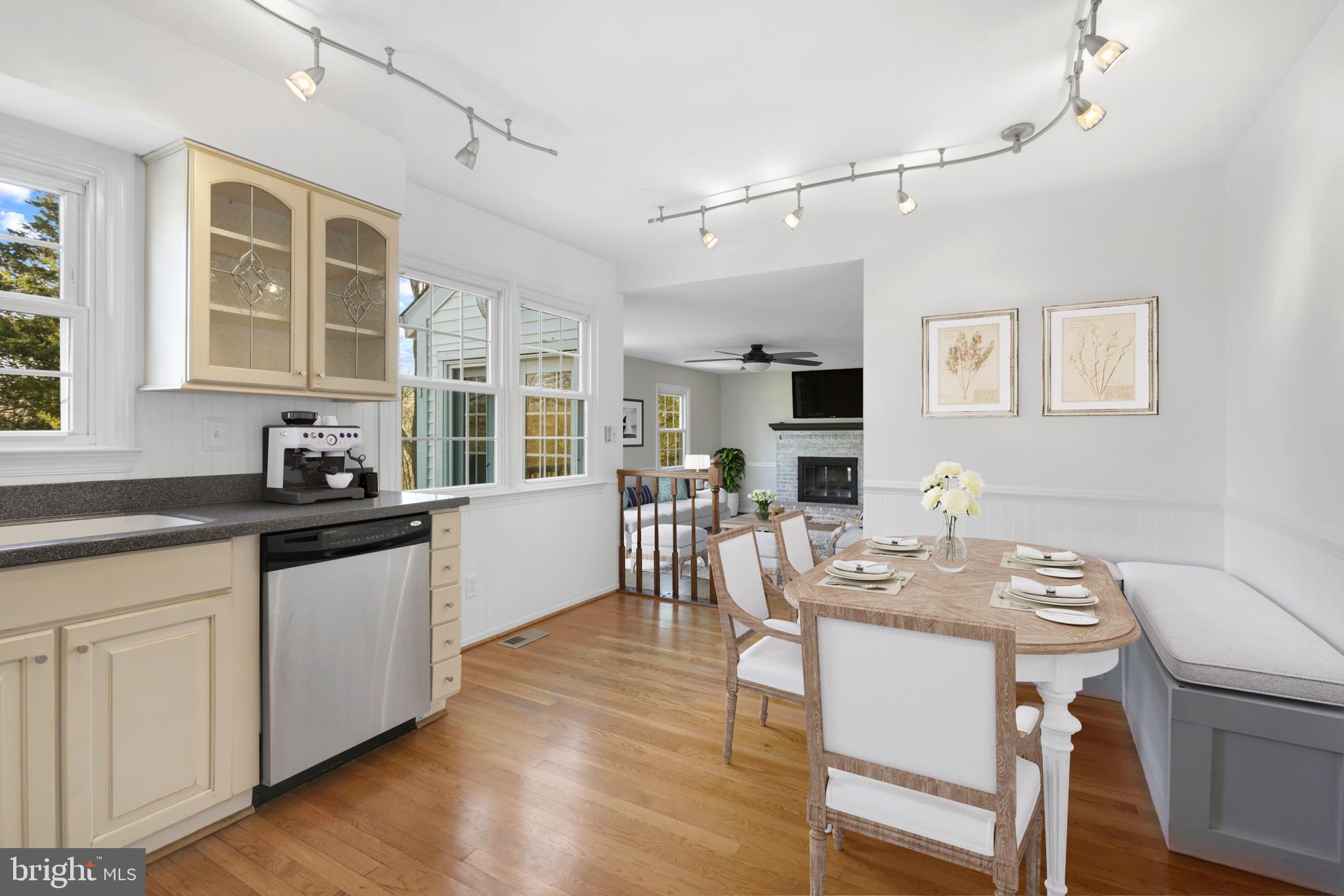 7329 FLEETWOOD COURT