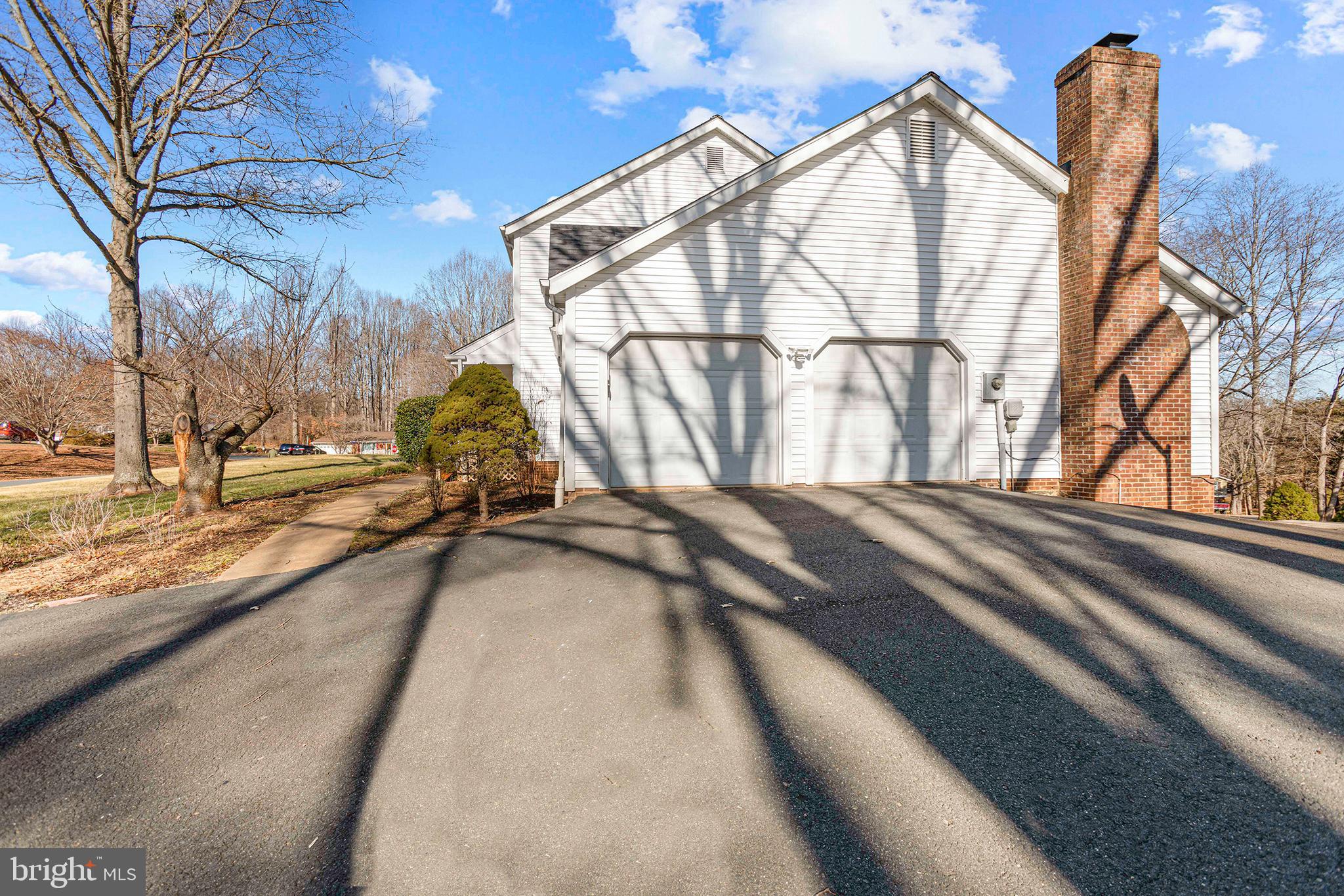 7329 FLEETWOOD COURT