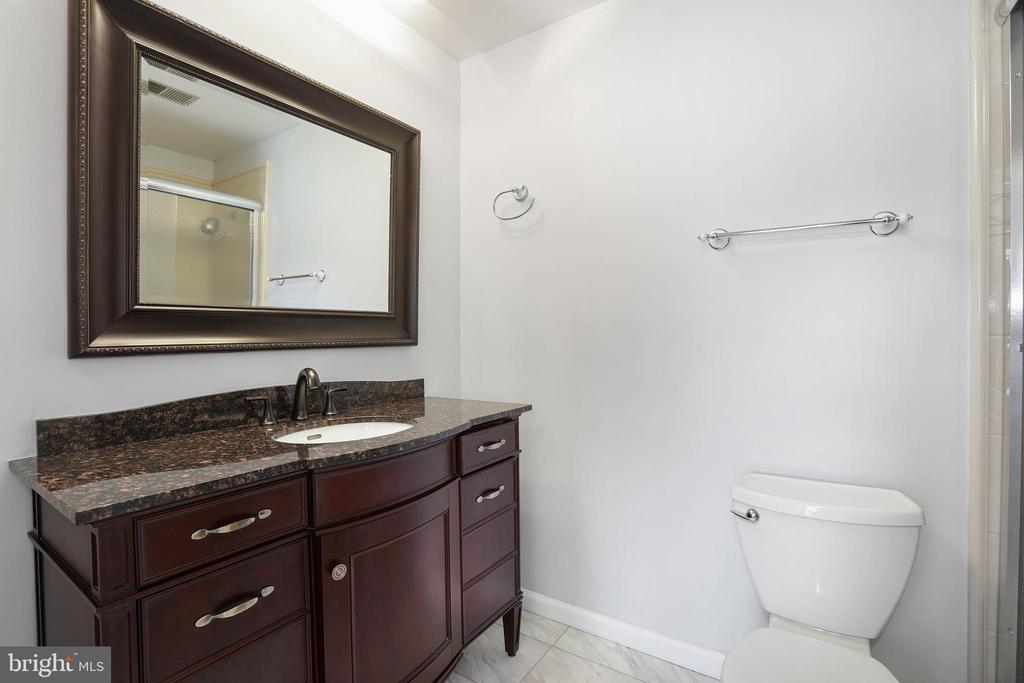 7329 FLEETWOOD COURT