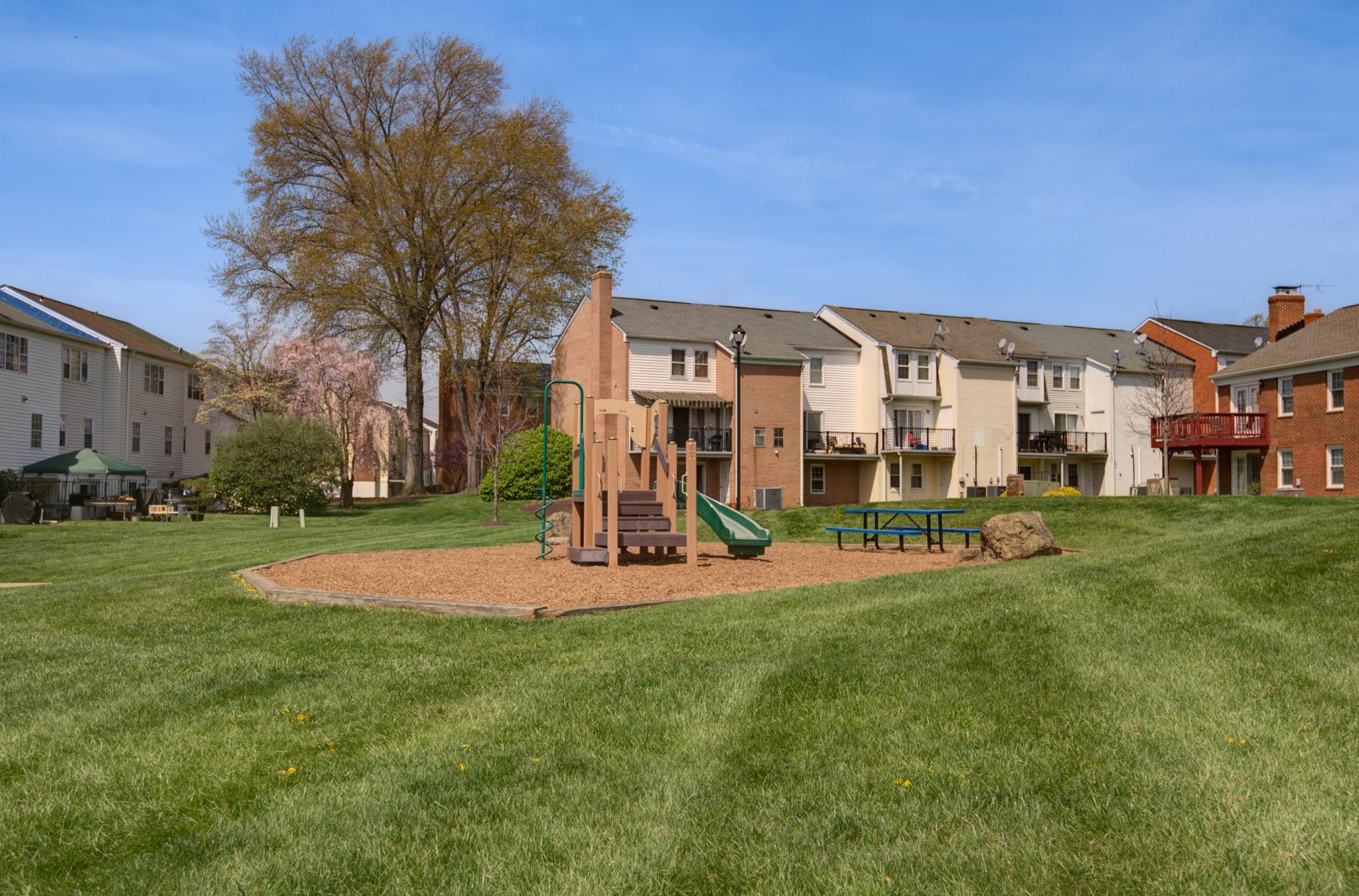 267 FAIRFIELD DRIVE