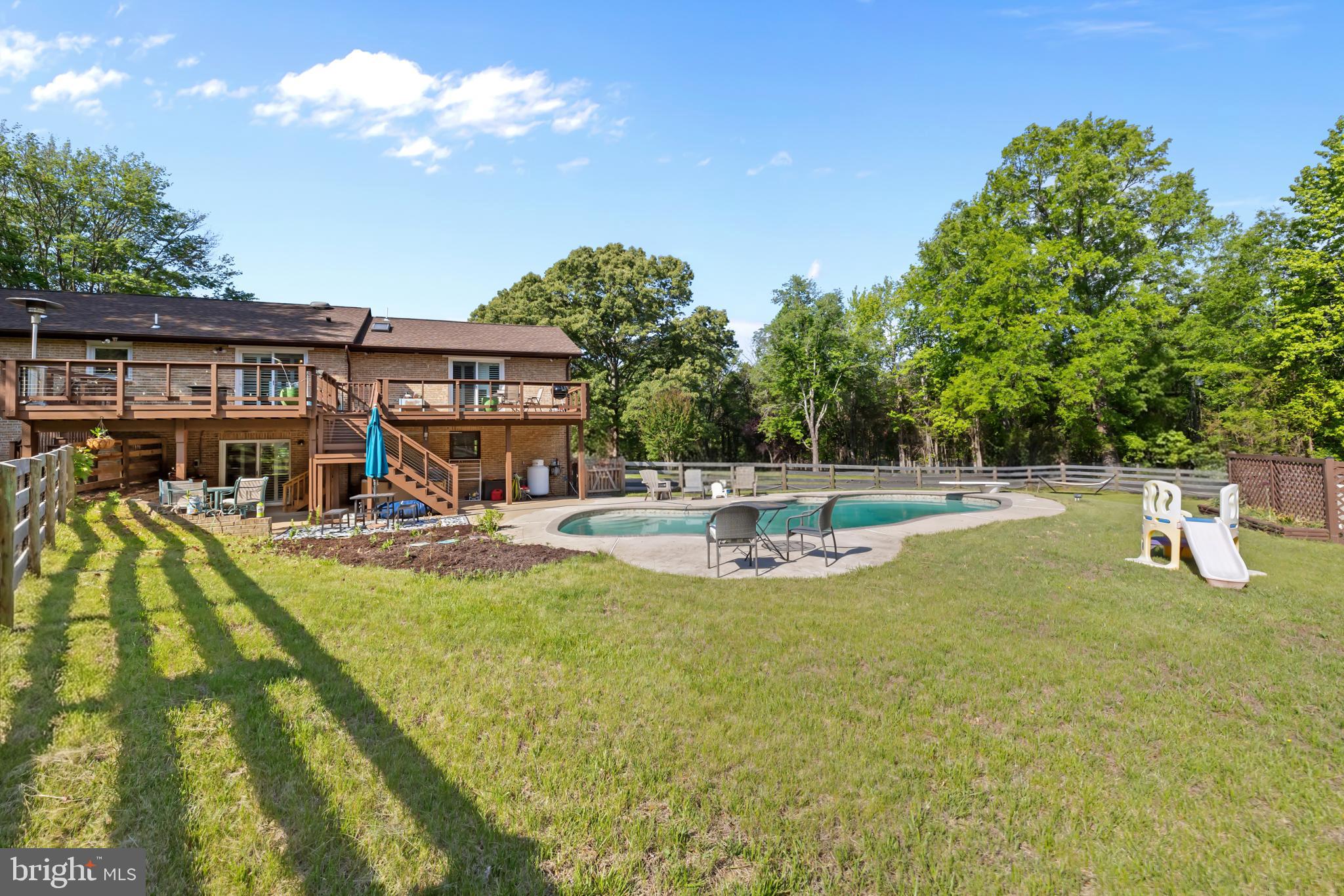 4300 RINGWOOD ROAD