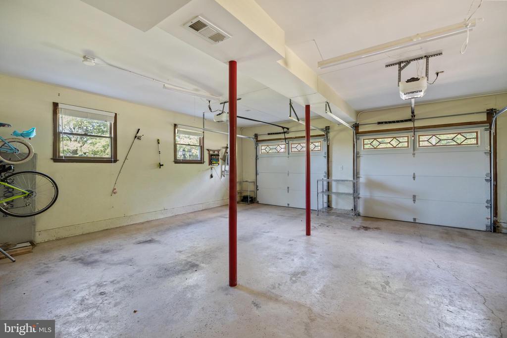 4300 RINGWOOD ROAD