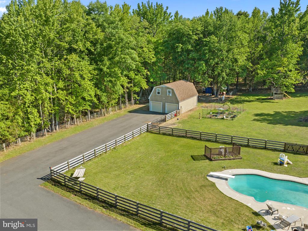 4300 RINGWOOD ROAD