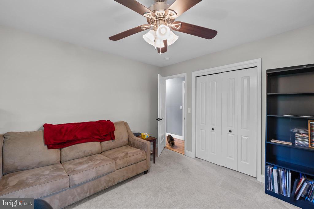 4300 RINGWOOD ROAD