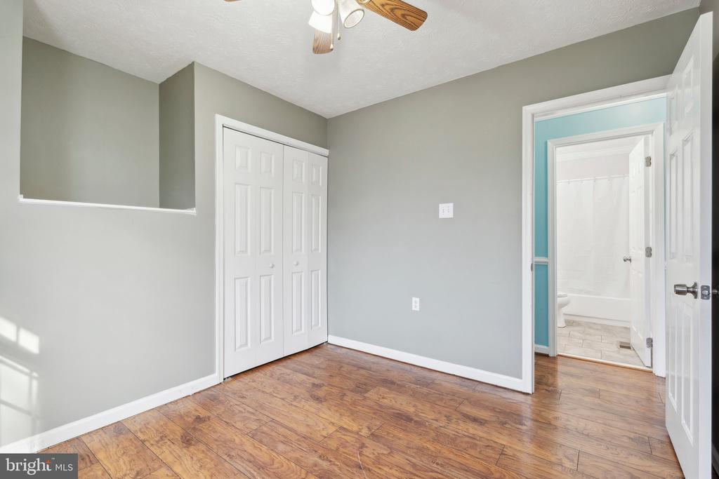 202 CREST CIRCLE