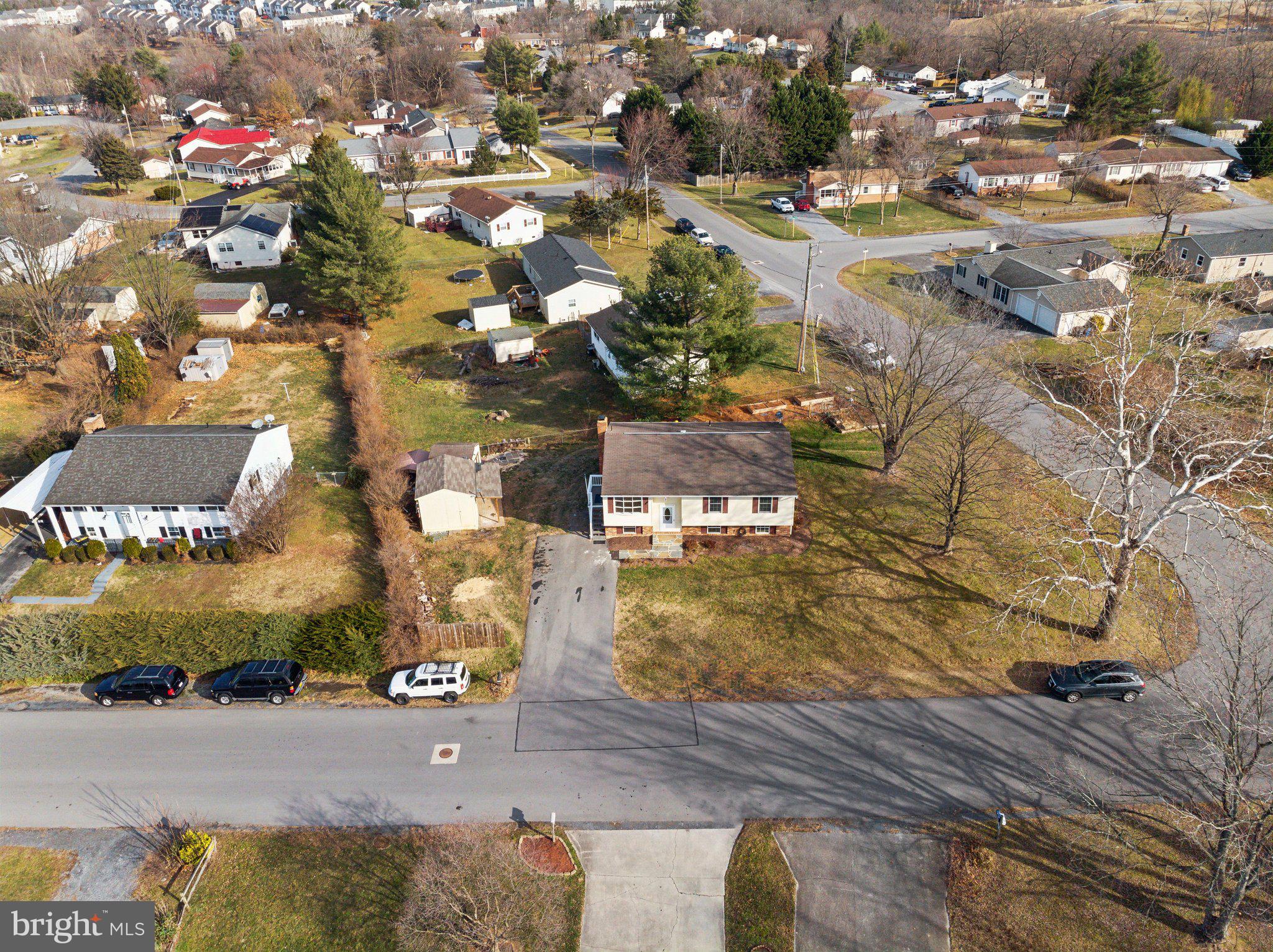 202 CREST CIRCLE