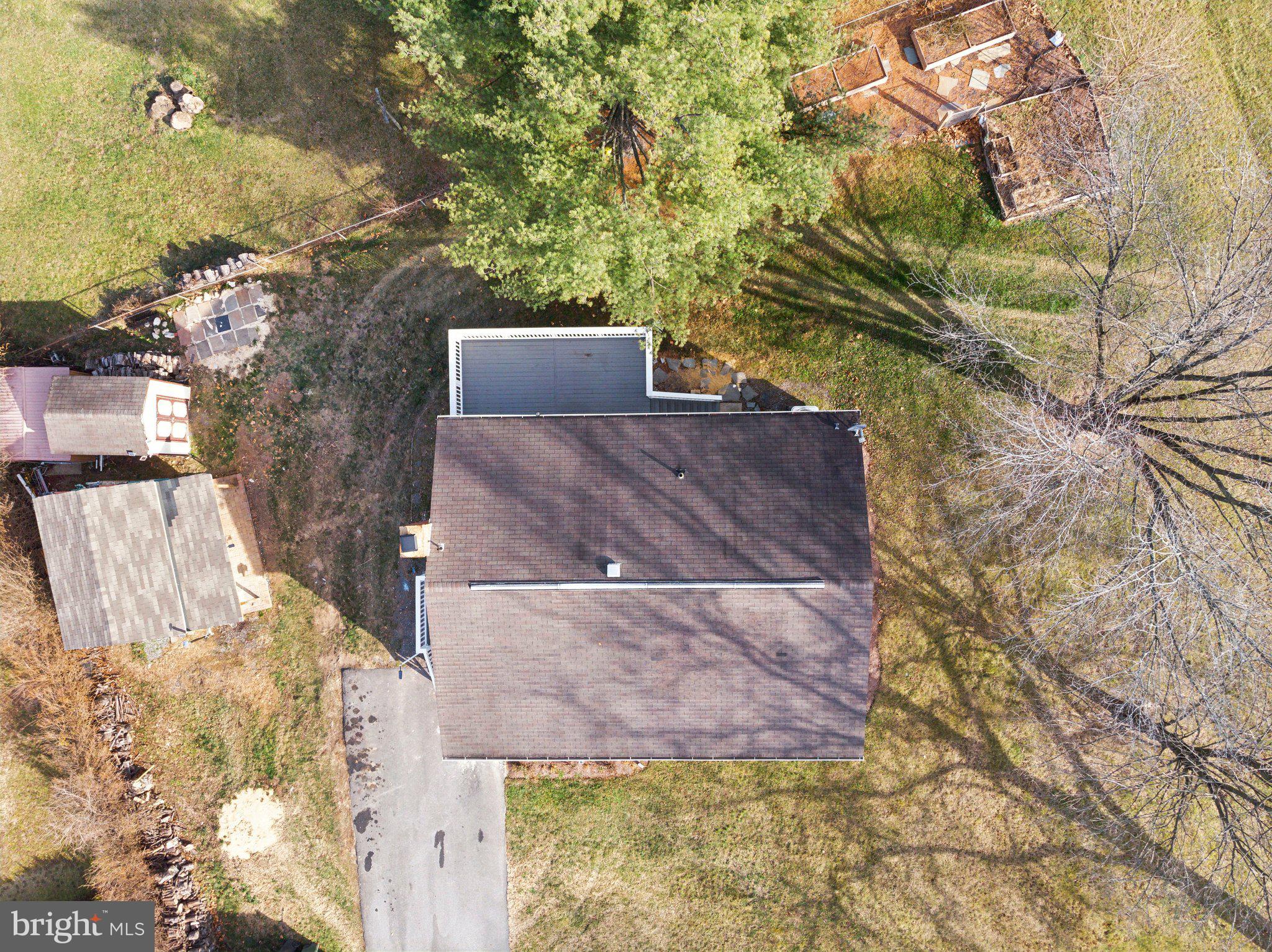 202 CREST CIRCLE