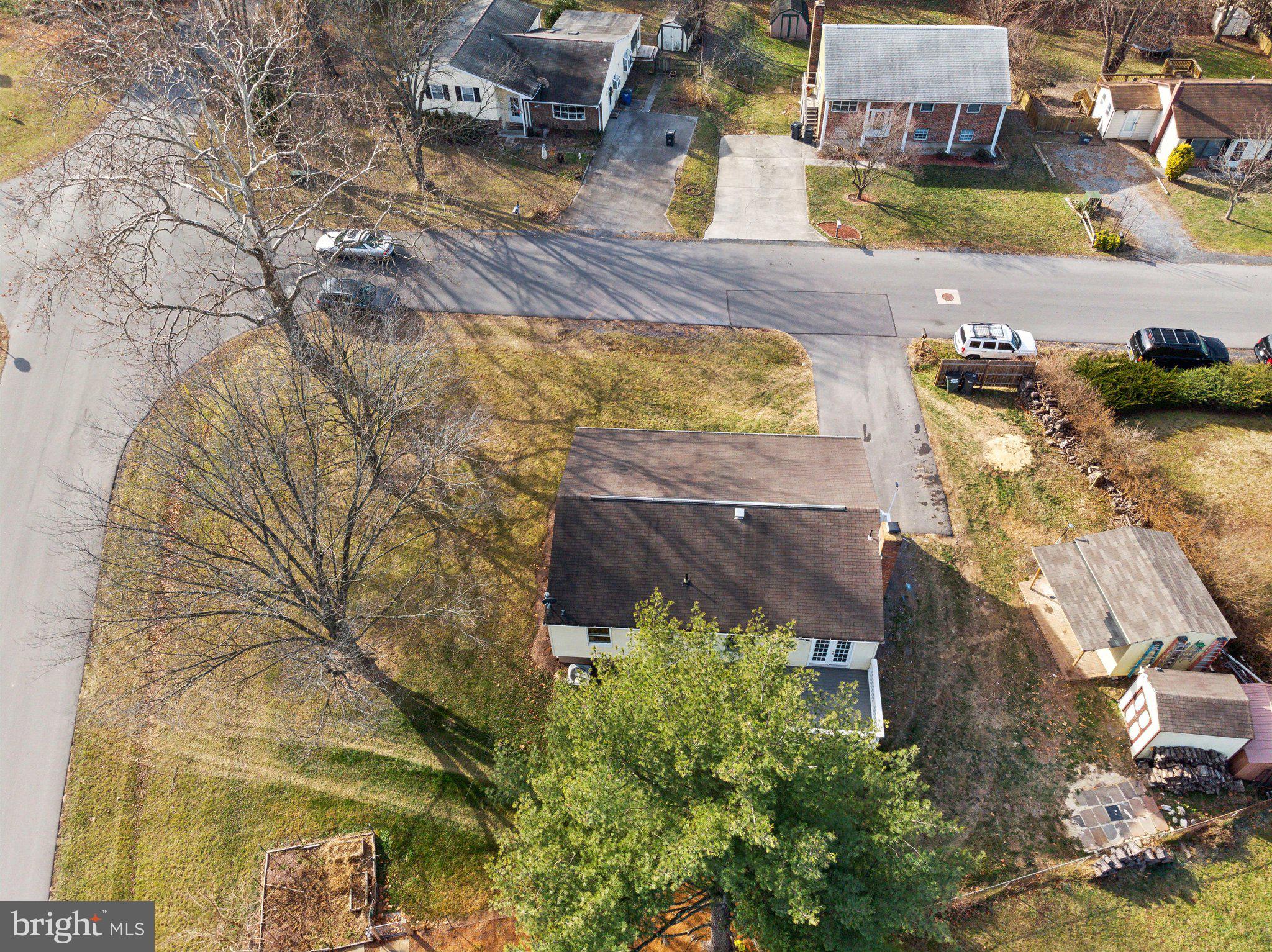202 CREST CIRCLE