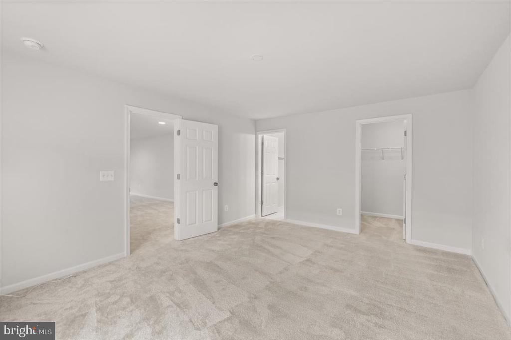 106 HEYFORD DRIVE