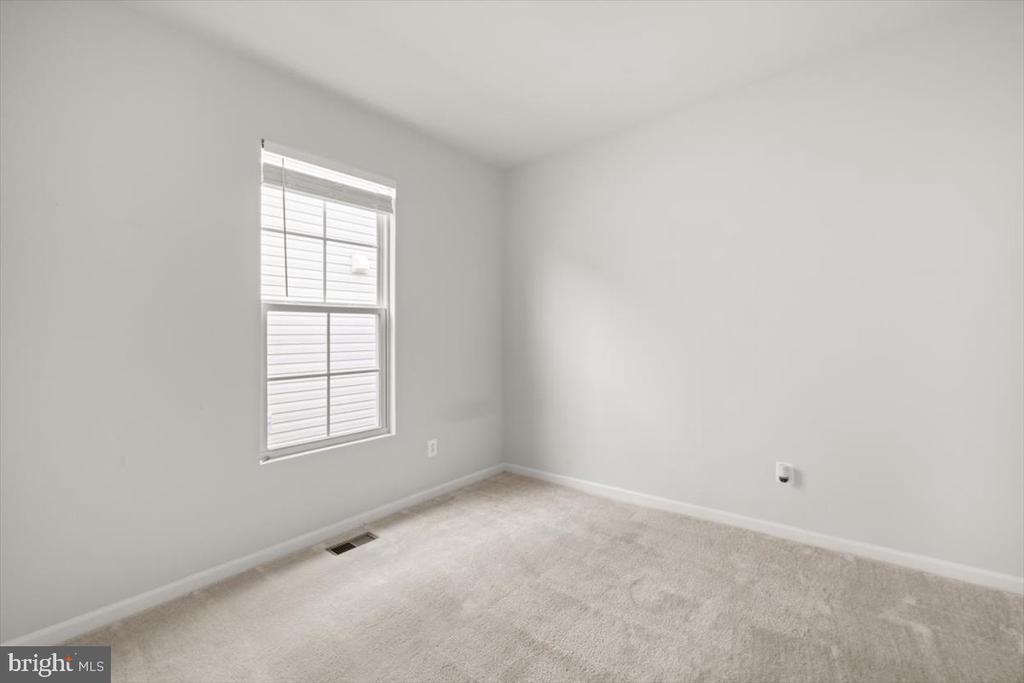 106 HEYFORD DRIVE