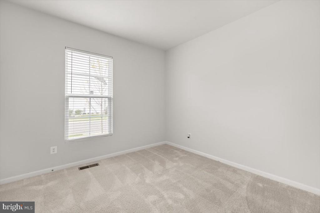 106 HEYFORD DRIVE