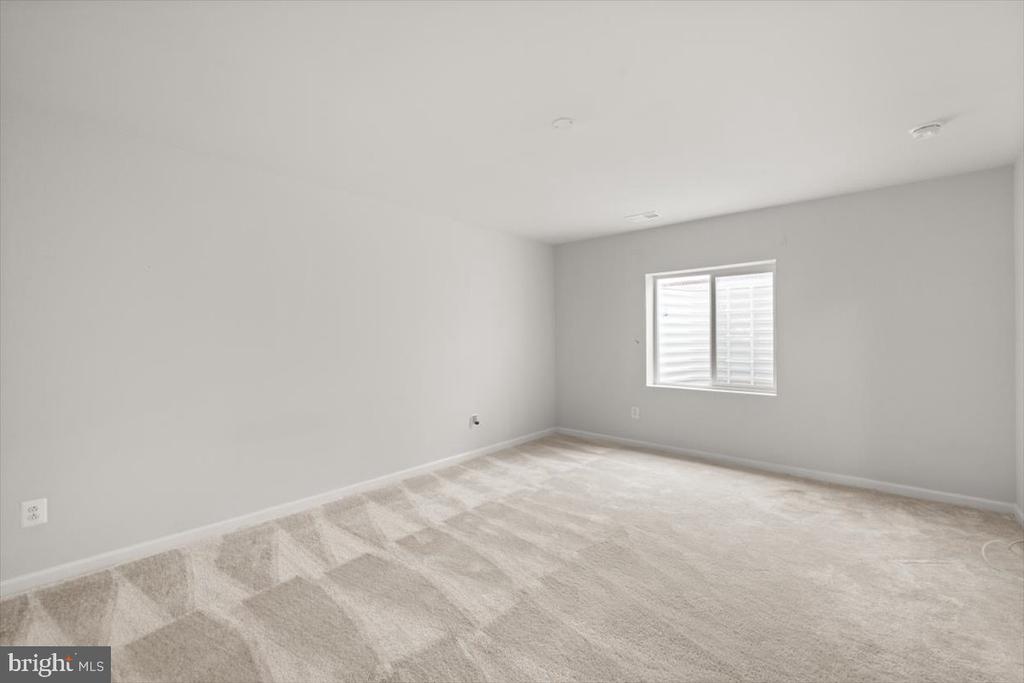 106 HEYFORD DRIVE