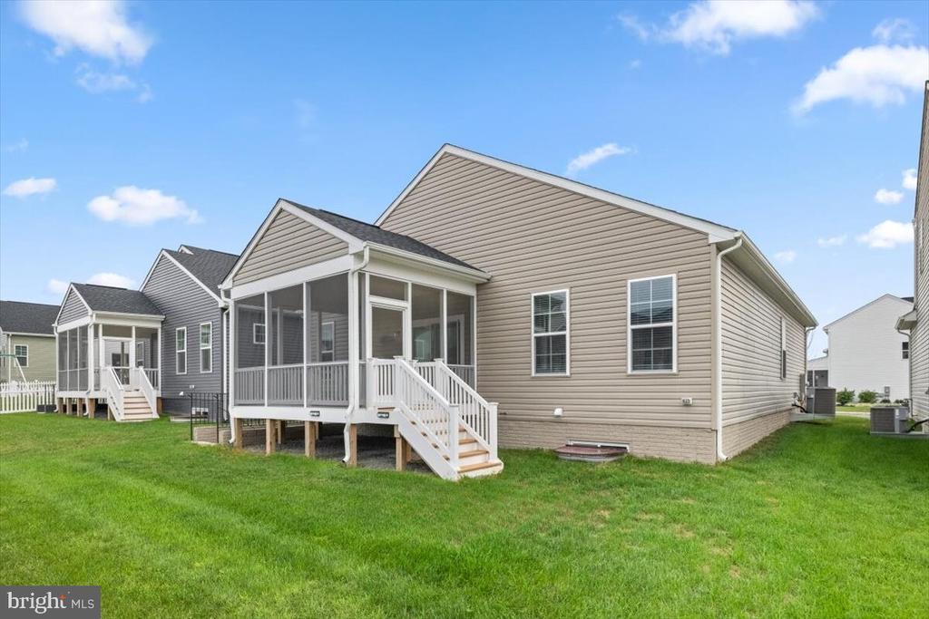 106 HEYFORD DRIVE