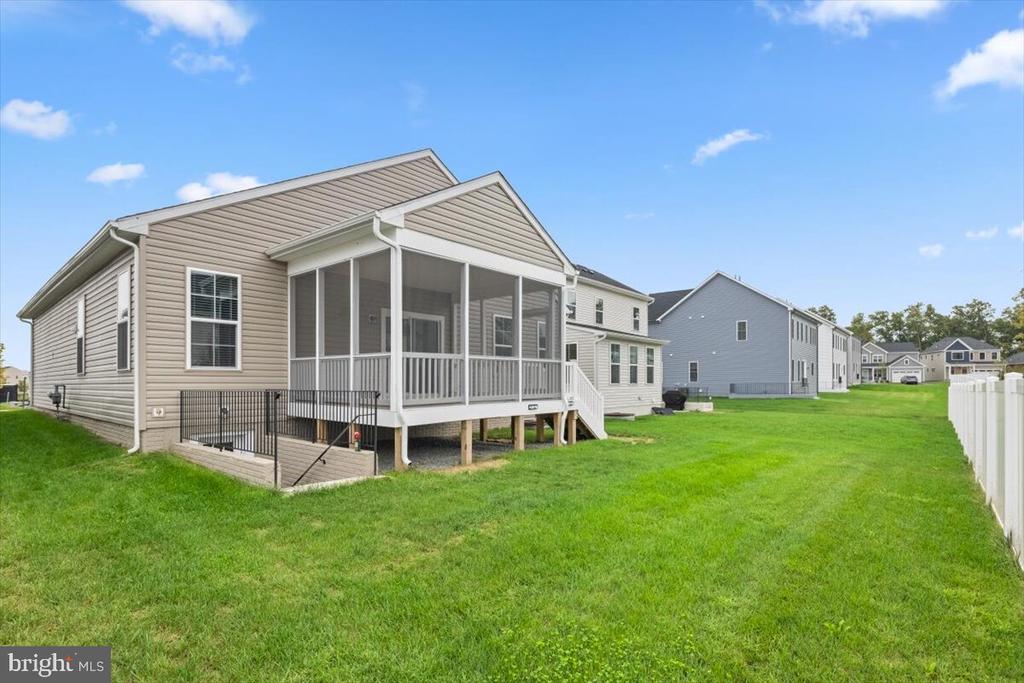 106 HEYFORD DRIVE