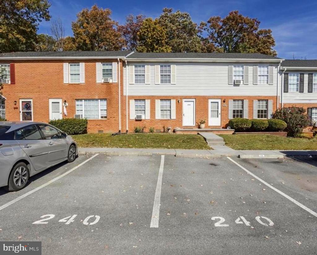 240 NOTTOWAY DRIVE