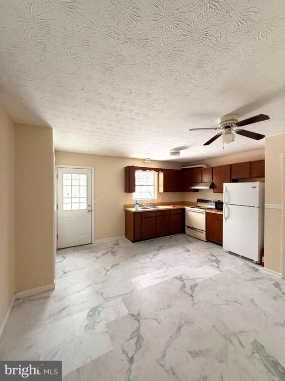 240 NOTTOWAY DRIVE