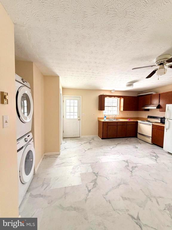 240 NOTTOWAY DRIVE