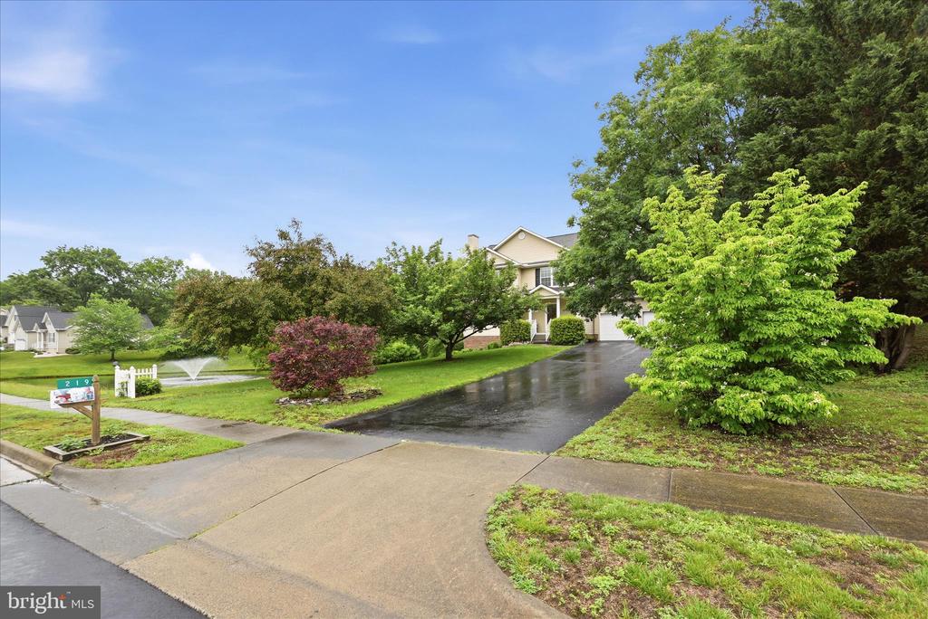 219 BENTLEY AVENUE