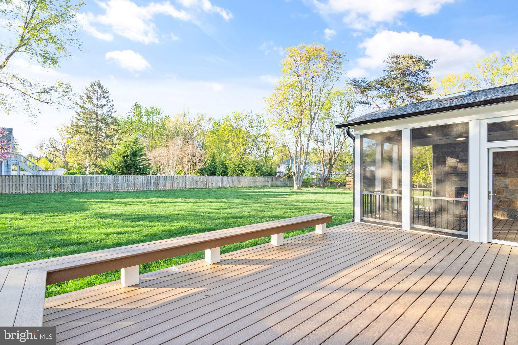 409 TAPAWINGO ROAD SW