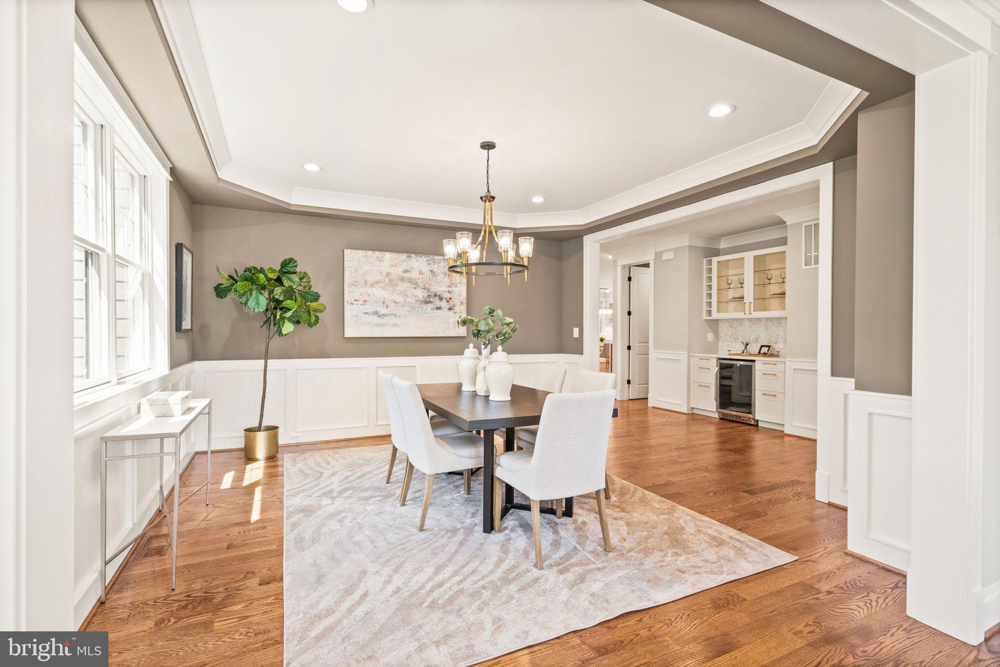 409 TAPAWINGO ROAD SW