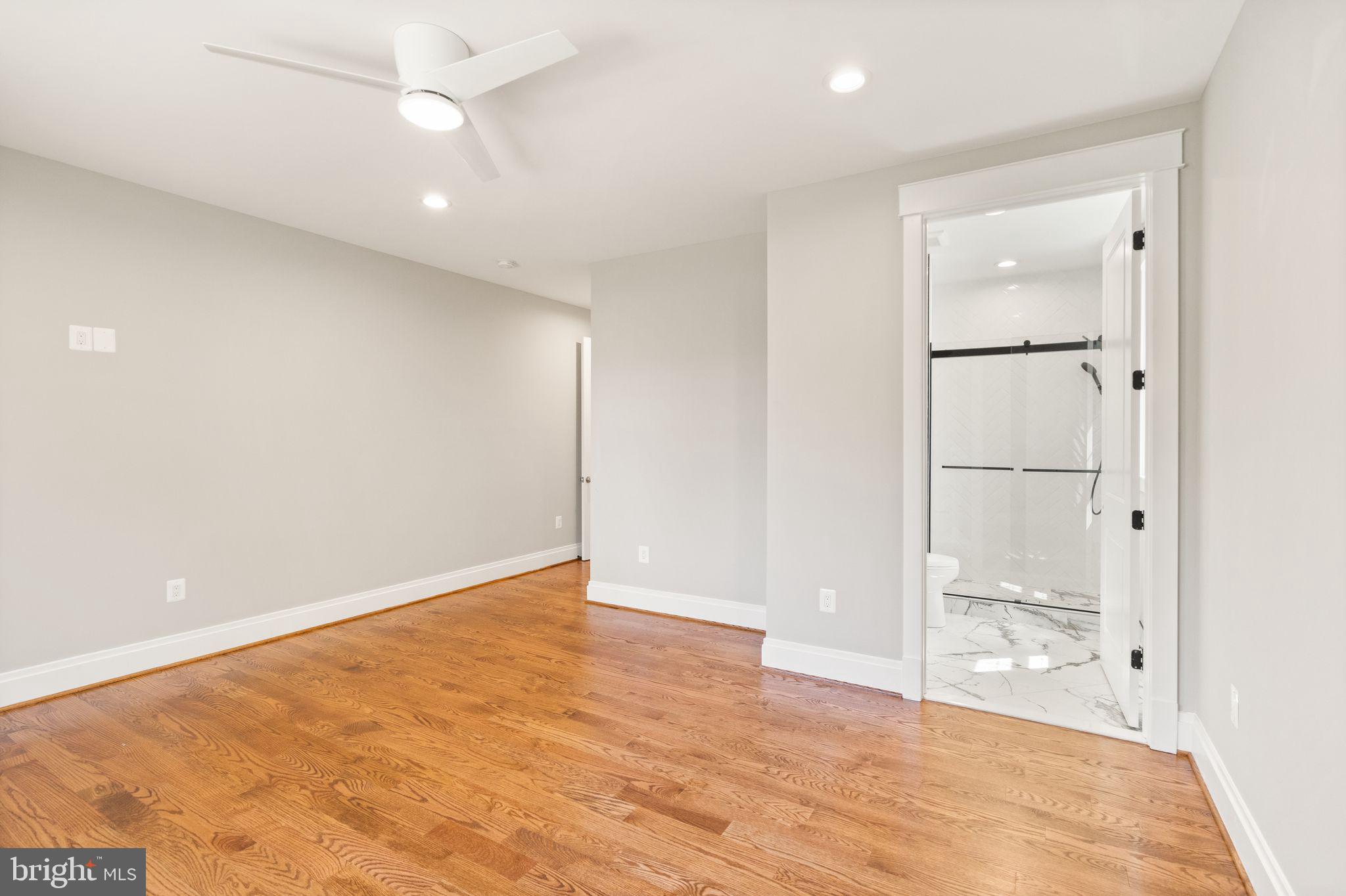 409 TAPAWINGO ROAD SW