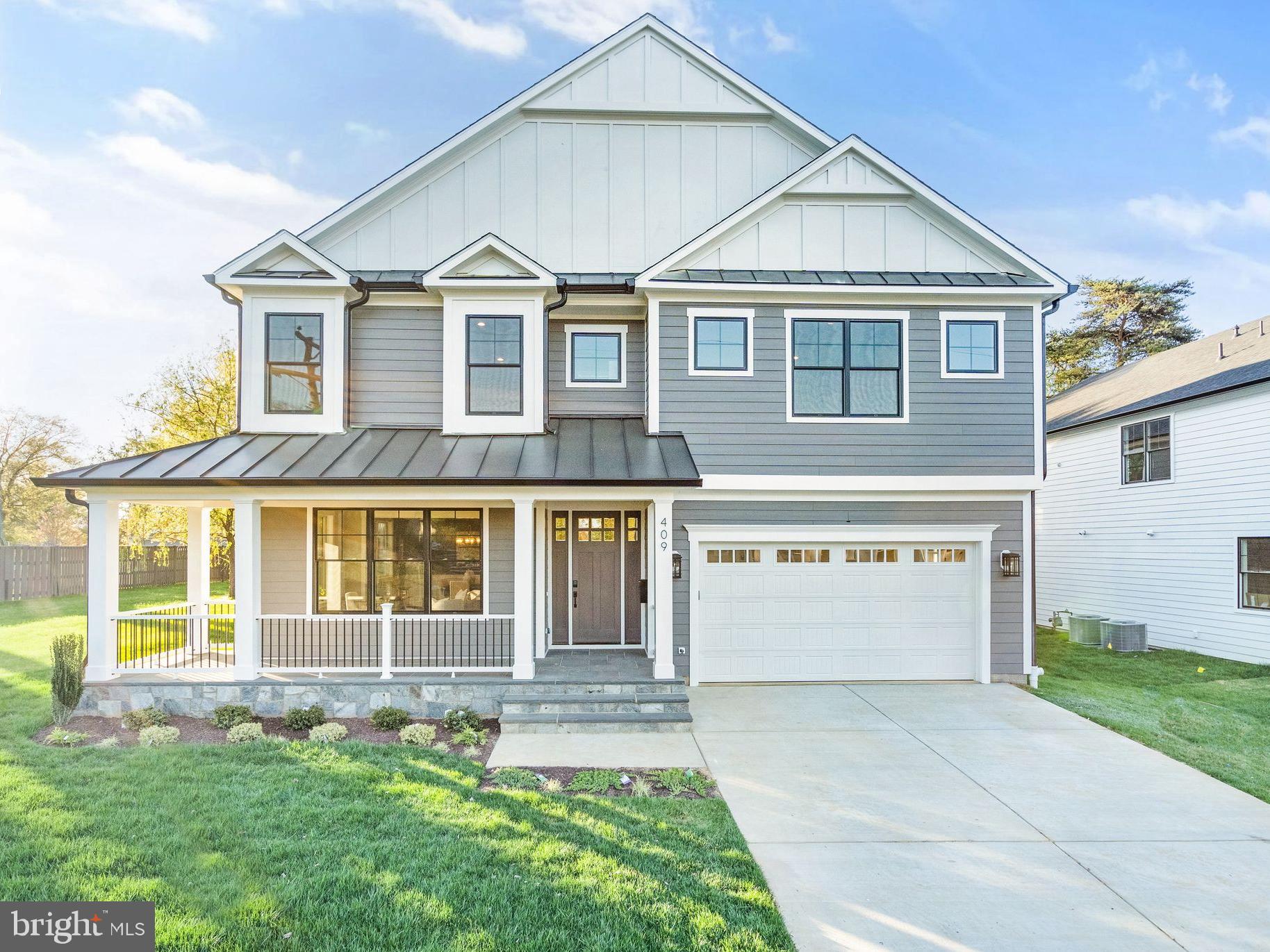 409 TAPAWINGO ROAD SW