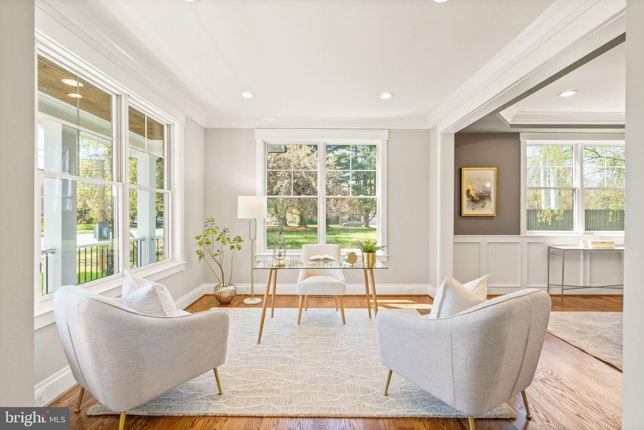 409 TAPAWINGO ROAD SW