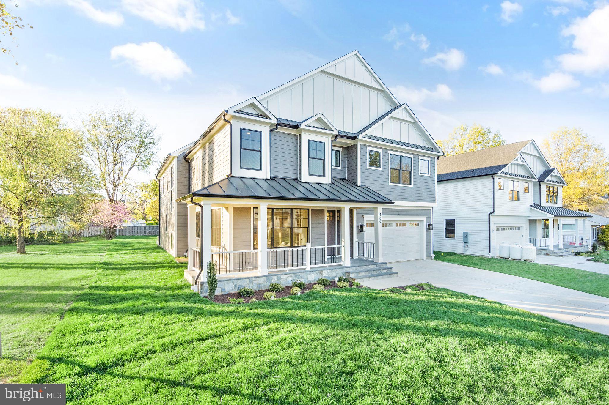 409 TAPAWINGO ROAD SW