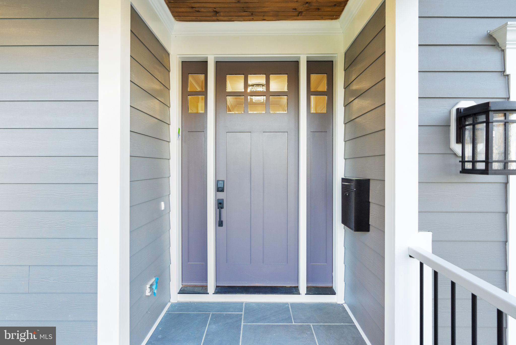 409 TAPAWINGO ROAD SW