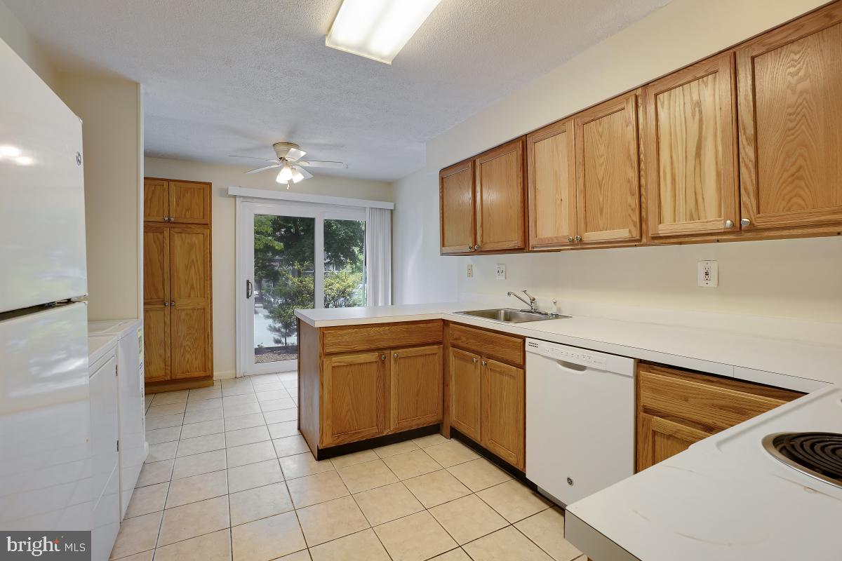 12180 Sanibel Ct