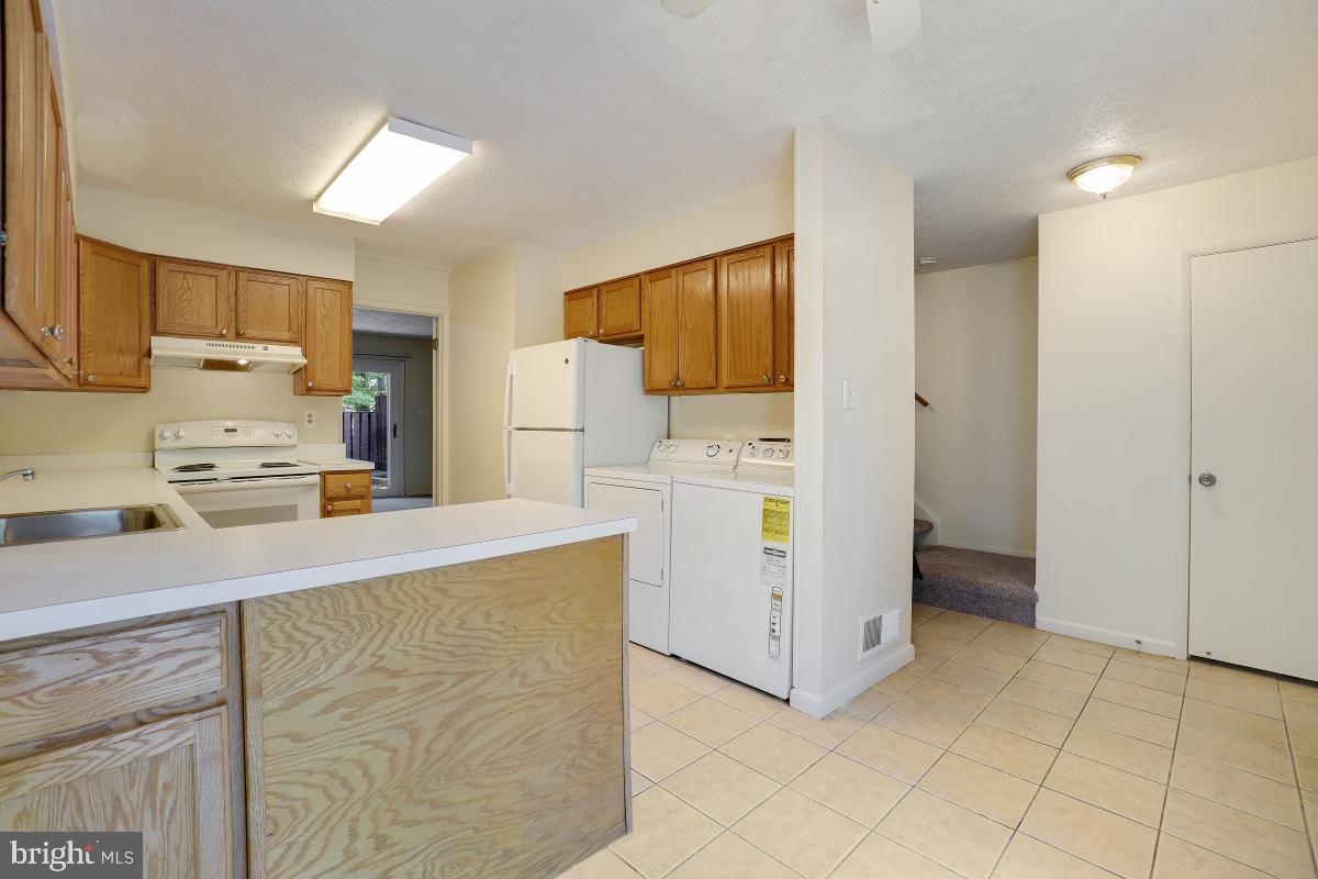 12180 Sanibel Ct