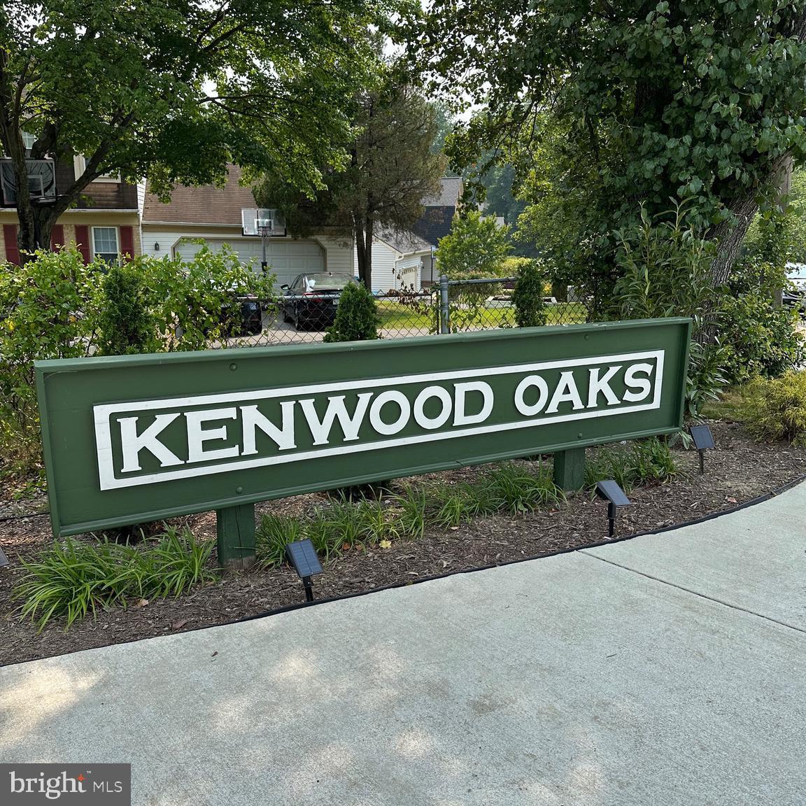 8322 Kenwood Ave