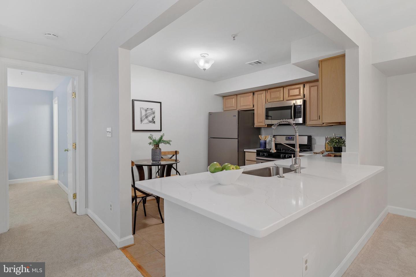 12245 Fairfield House Dr #408a