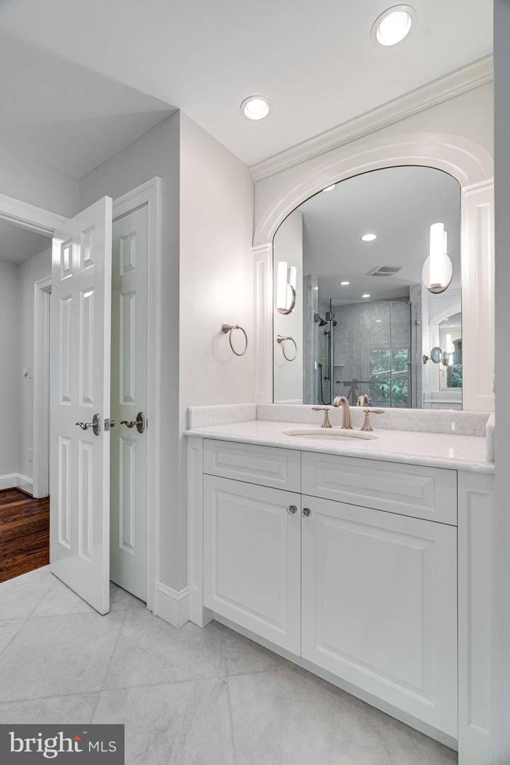 1510 Hardwood Ln