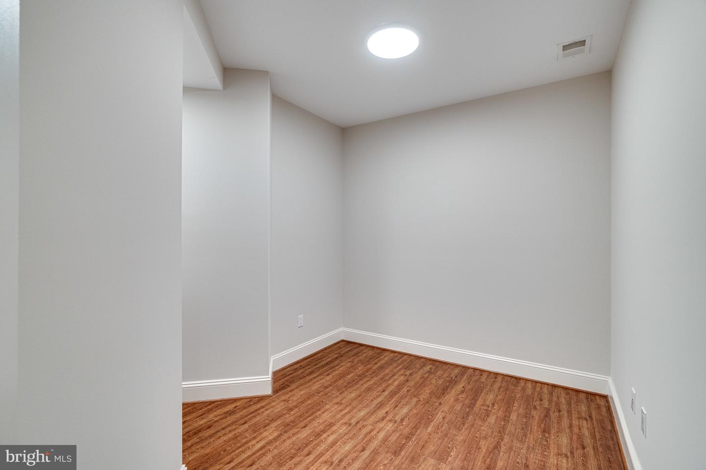 1510 Hardwood Ln