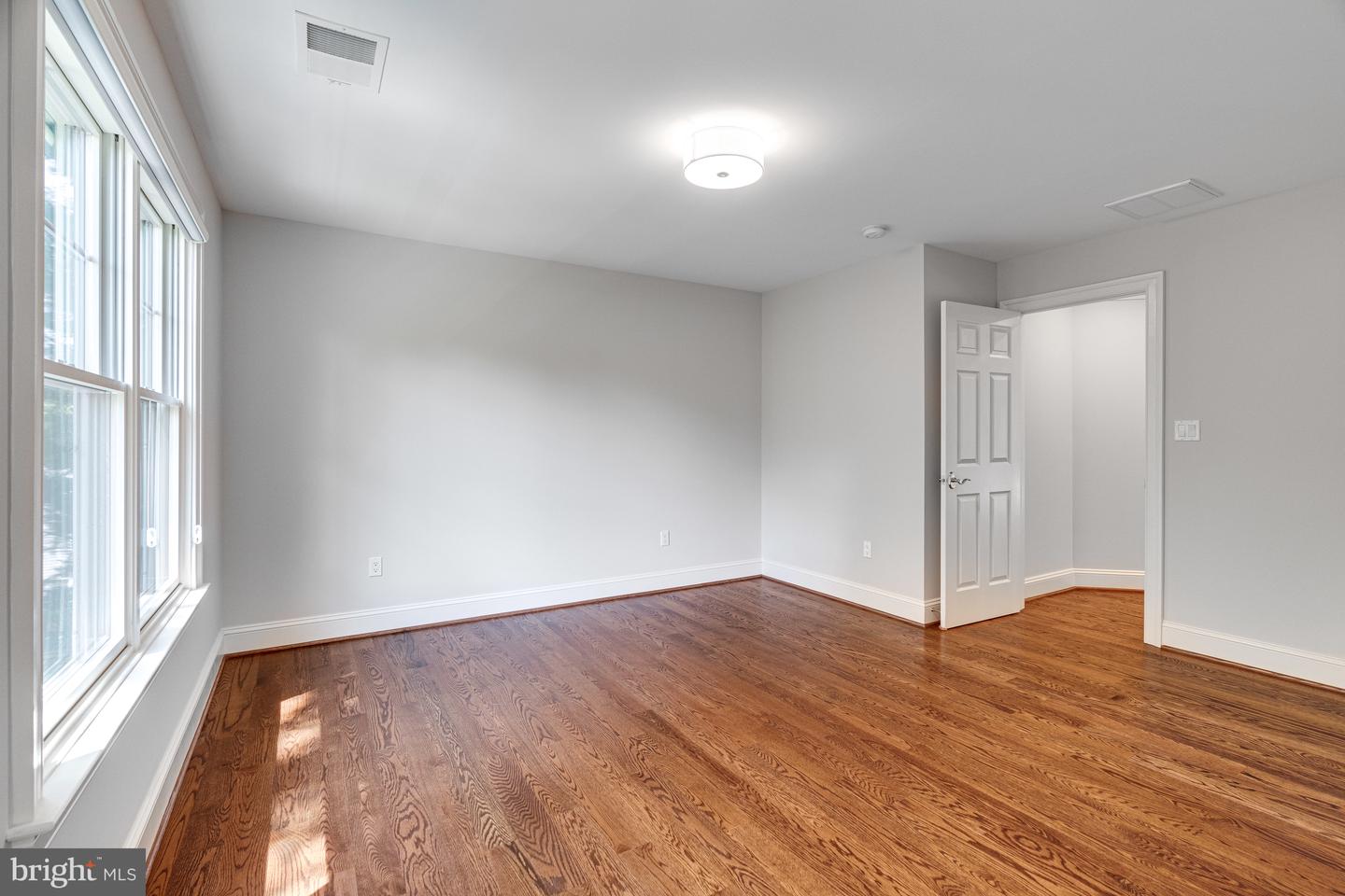 1510 Hardwood Ln