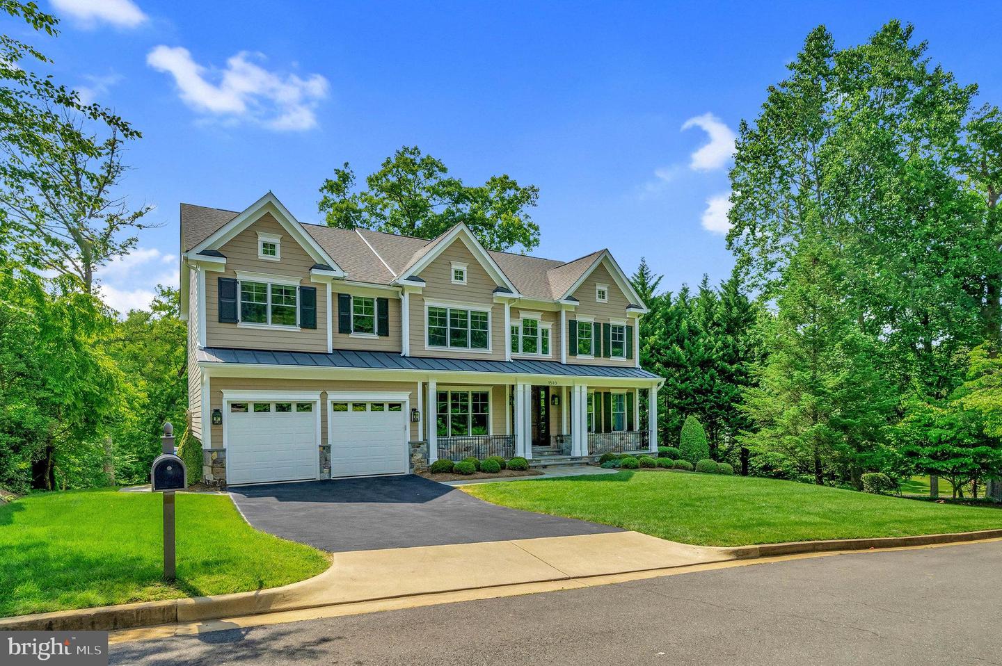 1510 Hardwood Ln