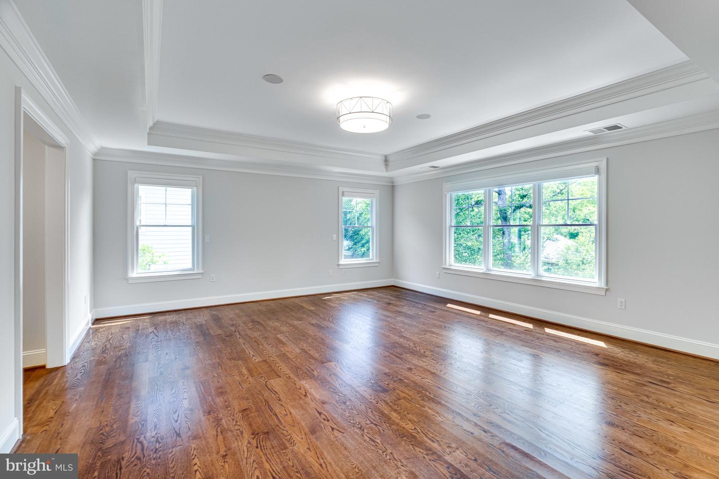 1510 Hardwood Ln