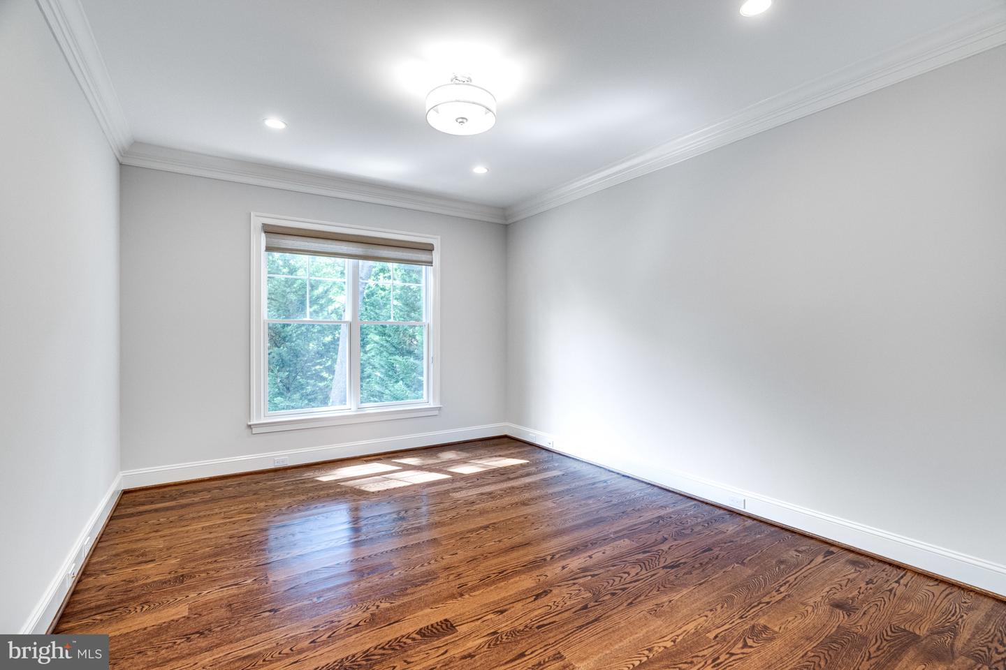 1510 Hardwood Ln