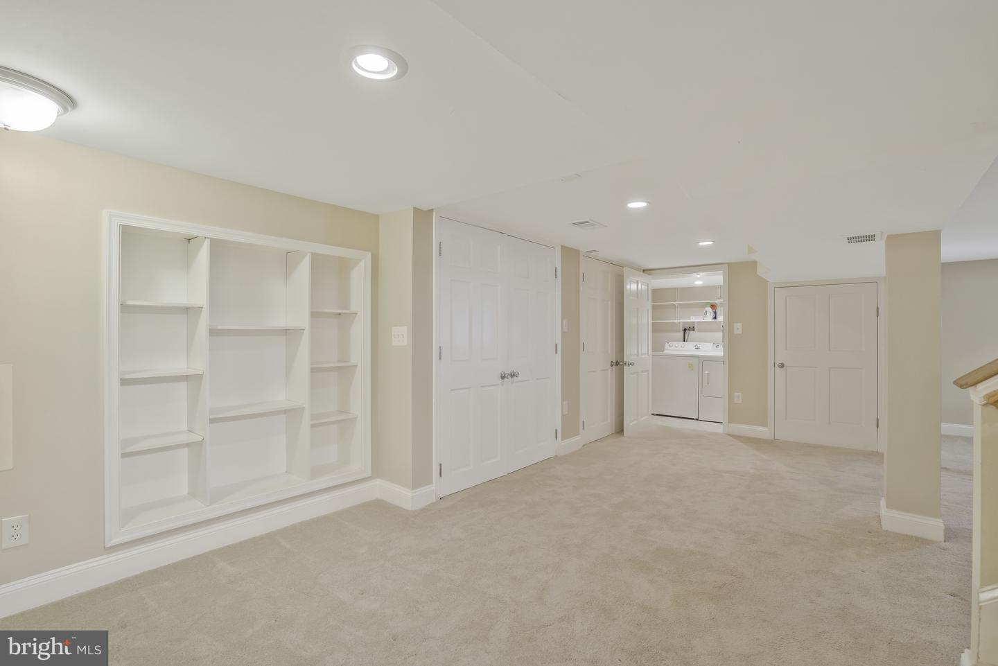 7308 Allan Ave