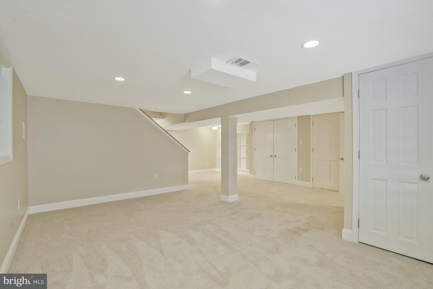 7308 Allan Ave