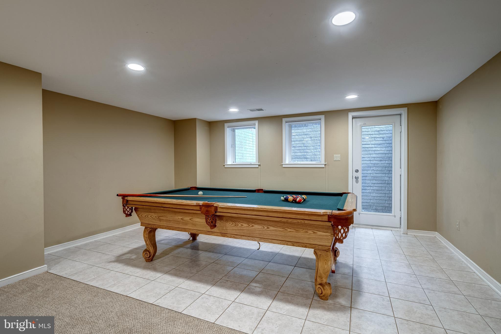 1433 WATERFRONT ROAD