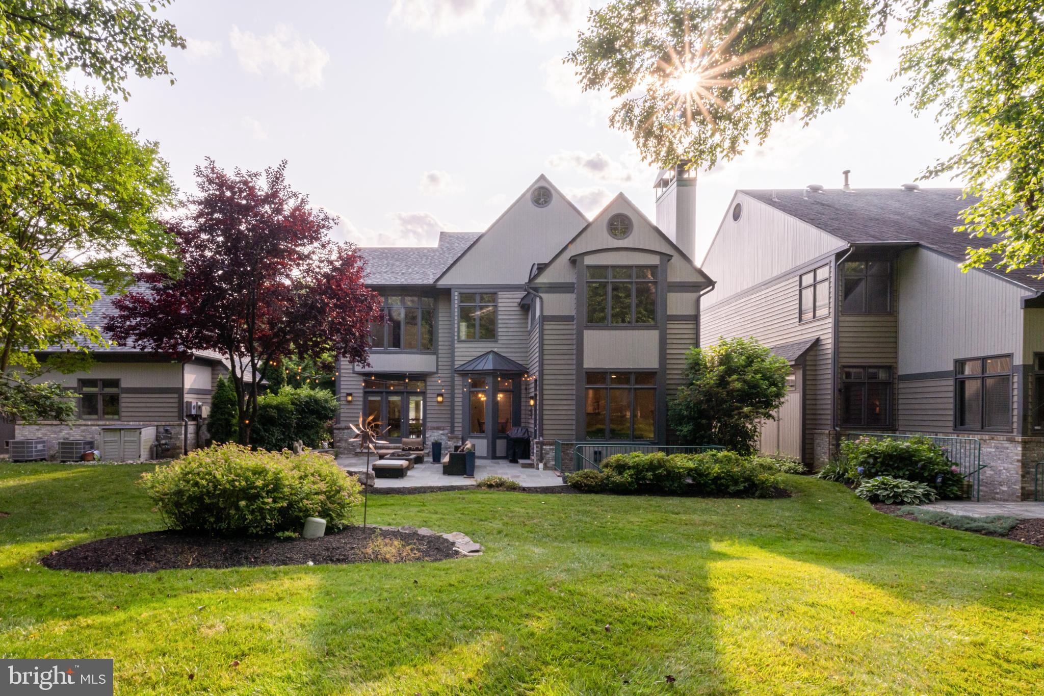 1433 WATERFRONT ROAD